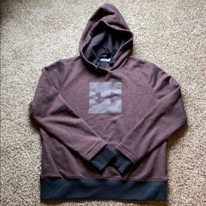 Under Armour Pullover Size Large